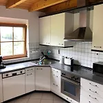 Faissbauernhof Apartamento *